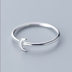 NEW 925 Sterling Silver Tiny Moon Ring